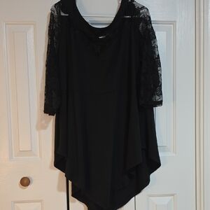 Black Lace Sleeve Tunic Top